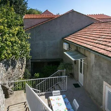 Anka - One-bedroom With Balcony And Sea View * Trsteno