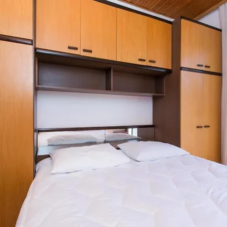 Anka - One-bedroom With Balcony And Sea View アパート *