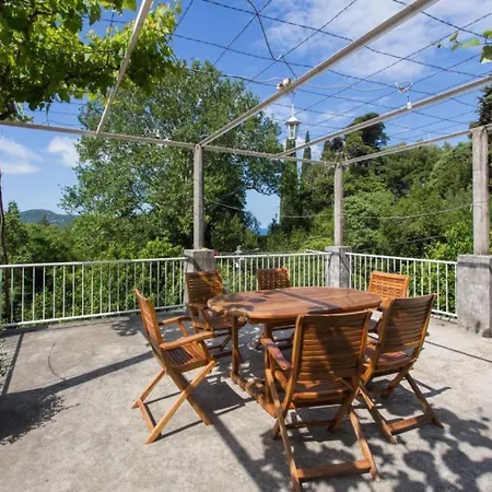 Anka - One-bedroom With Balcony And Sea View Daire Trsteno