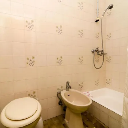 Anka - One-bedroom With Balcony And Sea View アパート *