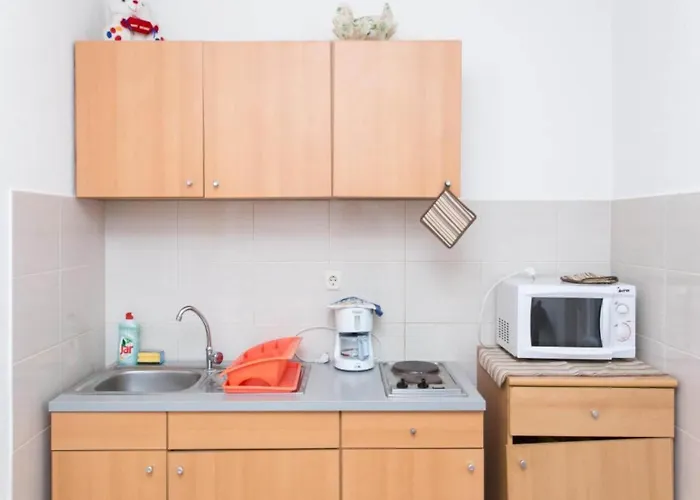 Anka - One-bedroom With Balcony And Sea View 아파트