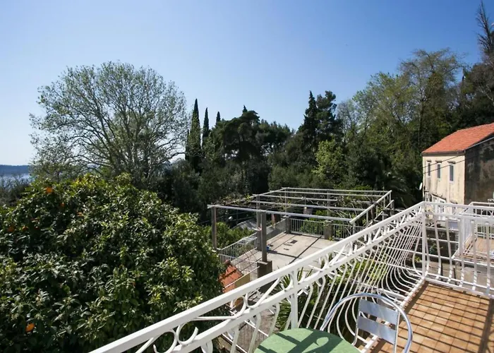 아파트 Anka - One-bedroom With Balcony And Sea View